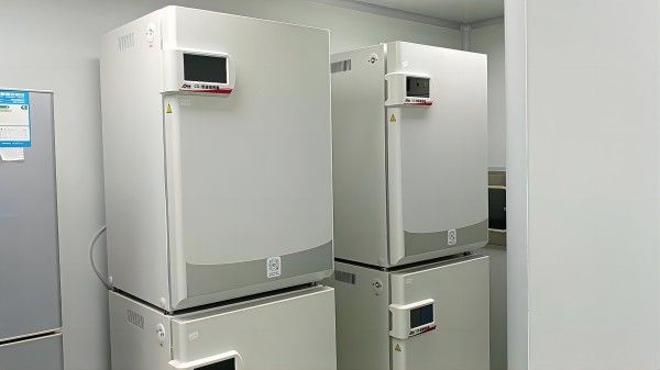 深圳某干細胞企業(yè)-捷美二氧化碳培養(yǎng)箱安裝調(diào)試